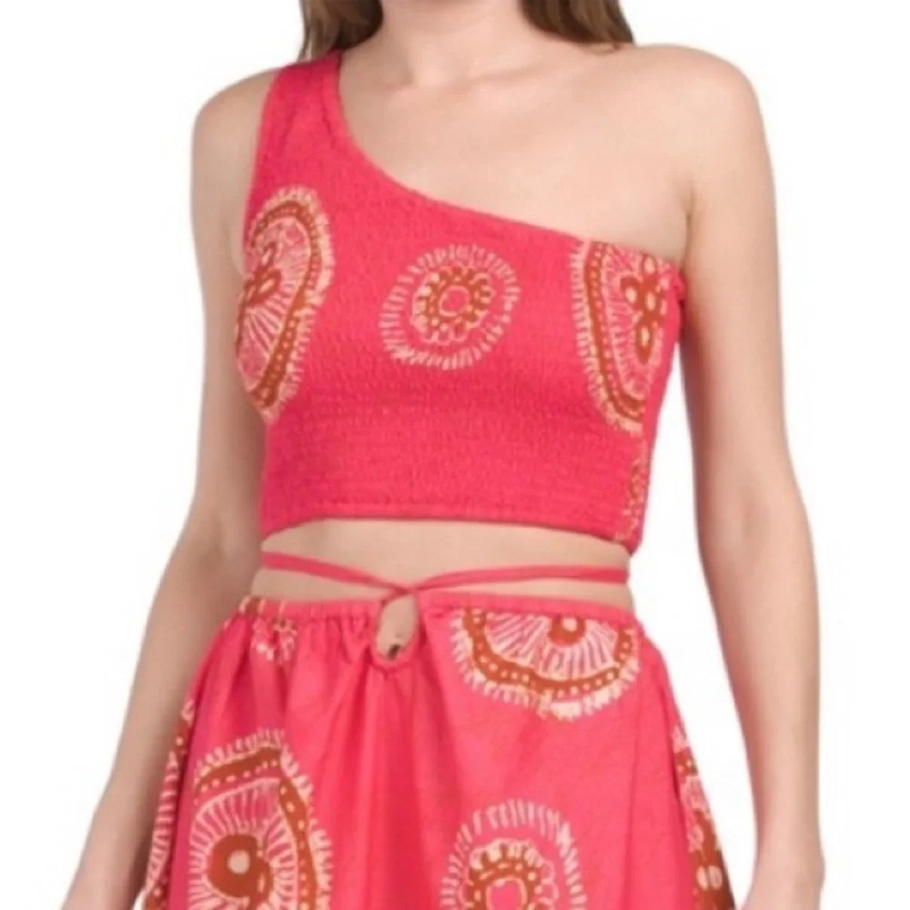House of Harlow 1960 smocked one shoulder cropped top L